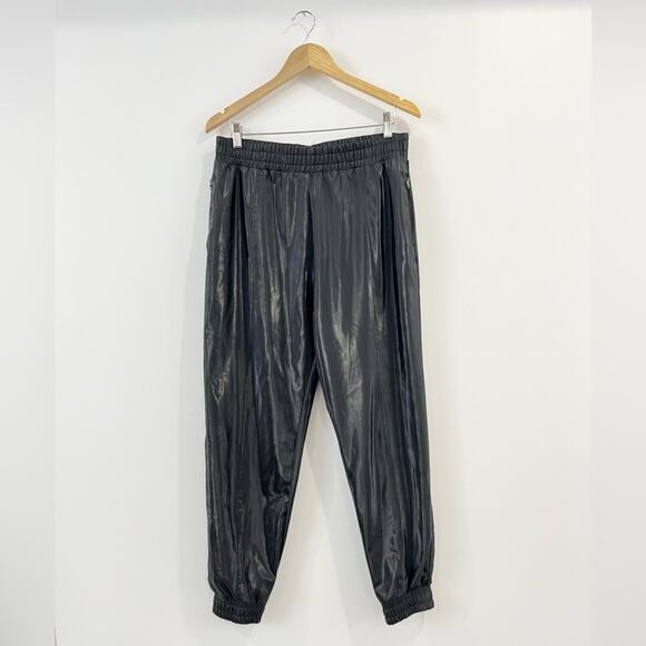 Victoria’s Secret Sport Faux Leather Jogger Size Medium - Picture 1 of 7